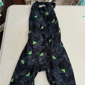 Arena Tech Suit. Size:26. Never Worn.